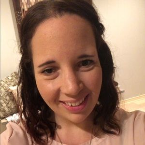 Meet your Posher, Carly